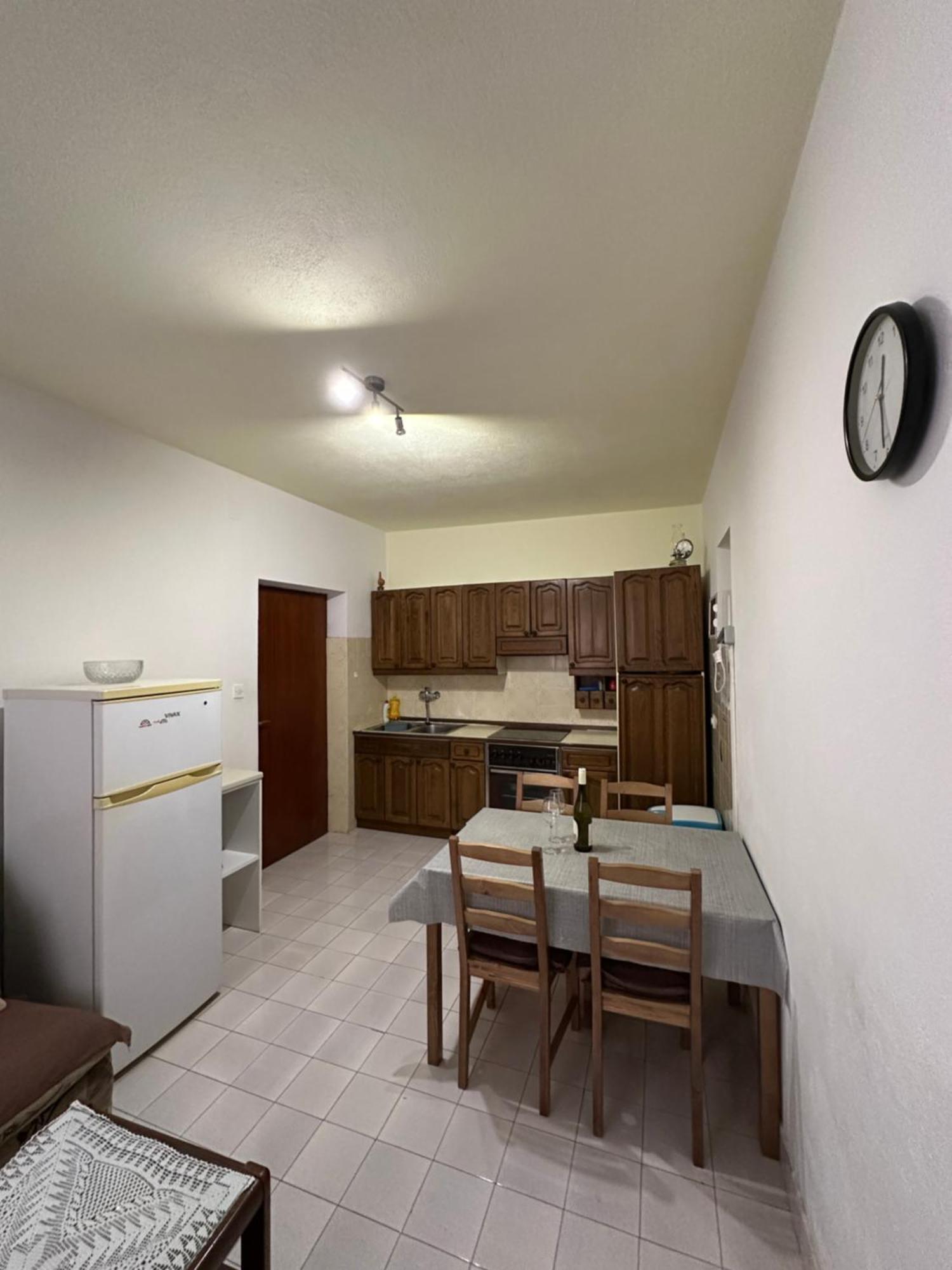 Apartmani Jurica I Ankica Брела Екстериор снимка