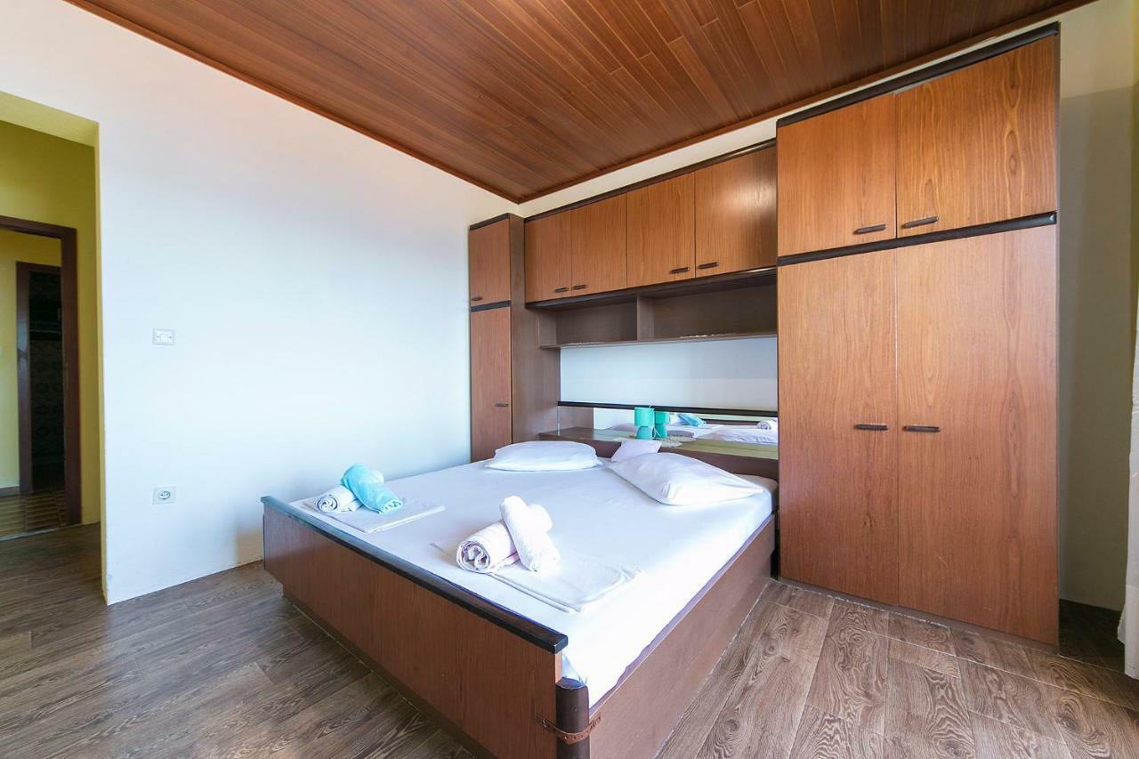Apartmani Jurica I Ankica Брела Екстериор снимка